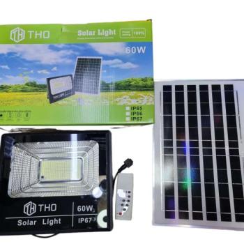 Solar Light 60W napelemes led lámpa alkonyatkapcsolóval távirányí... kép
