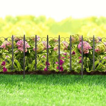 Szívecskés virágágyás szegély, kerítés Fekete kép